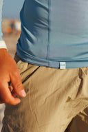 Lycra pour homme Natif, bleu et marron, avec un indice UPF 50% pour rester au soleil et dans l'eau en toute sécurité