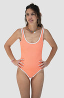 Monokini natif pureed pumpkin parfait pour l'été