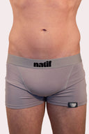 Boxer pour homme Natif, en nylon, couleur gris ou noir et avec notre design triple hearts pour une touche pleine d'amour