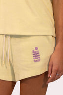 Short matière éponge Mèdes Porquerolles, pour femme, couleur jaune rouge ou bleu.