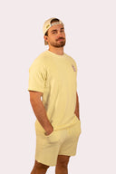 T-shirt matière éponge Mèdes Porquerolles, pour homme, couleur jaune rouge ou vert.