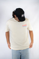 t-shirt Natif Bandol couleur beige avec tous les symboles de la ville, en coton bio et version unisexe
