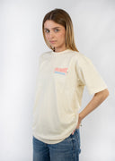 t-shirt Natif Bandol couleur beige avec tous les symboles de la ville, en coton bio et version unisexe