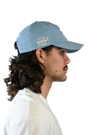Casquette 6 panneaux label, vue de profil côté gauche