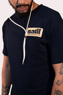 T-shirt Natif Porquerolles classique en couleur rose ou noir, coton bio et col rond, dans l’esprit good vibes