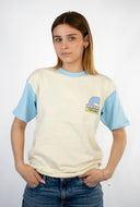 T-shirt Hossegor de la marque de vêtements Natif avec des couleurs bleu et crème pour un style surf et good vibes en version unisexe
