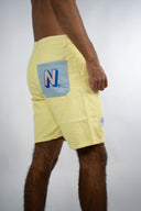 Short Natif good vibes jaune en velours côtelé