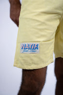 Short Natif good vibes jaune en velours côtelé