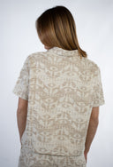 Chemise jacquard pour femme, couleur beige, style surf et ethnique avec un confort unique et des good vibes
