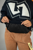 Sweater snow Natif pour homme et femme couleur noir et rouge avec un style vintage en laine et col rond