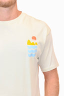 T-Shirt Medes, vue 5 : détail du tissu et de la coupe