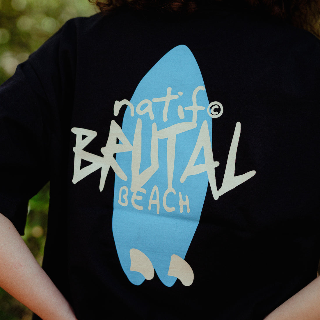T-shirt Natif Brutal beach pour femme noir et bleu