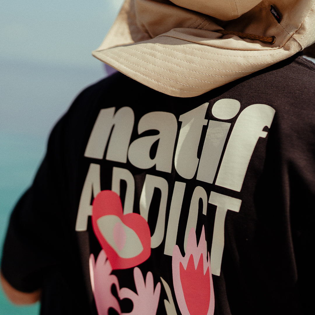 T-shirt unisexe Natif Addict de dos